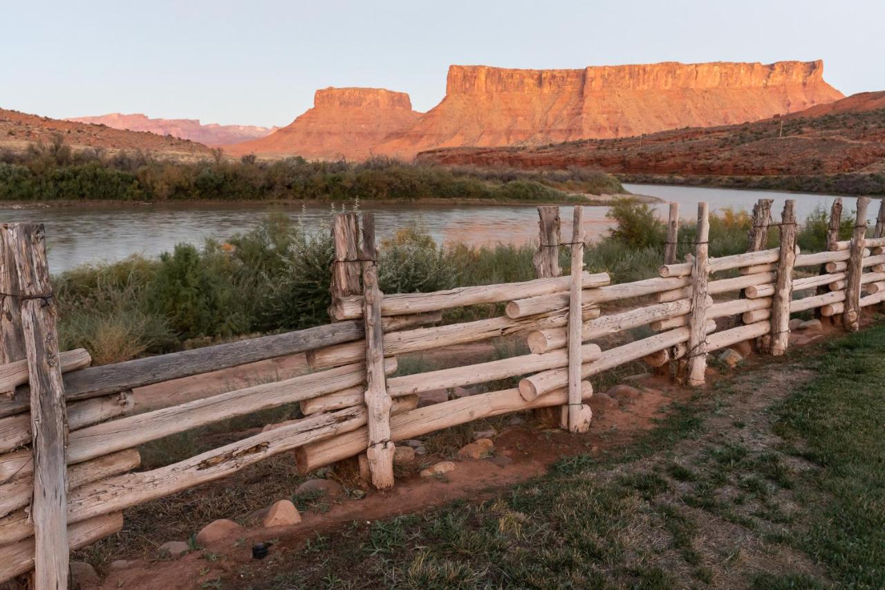 Red Cliffs Lodge Moab Exterior foto